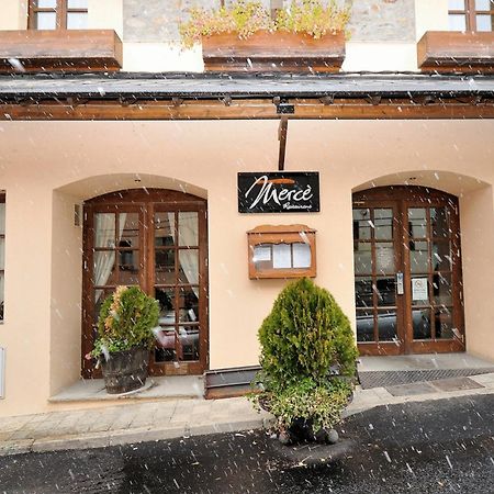 Hotel Fonda Merce Llivia Bagian luar foto