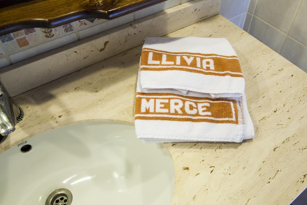 Hotel Fonda Merce Llivia Ruang foto