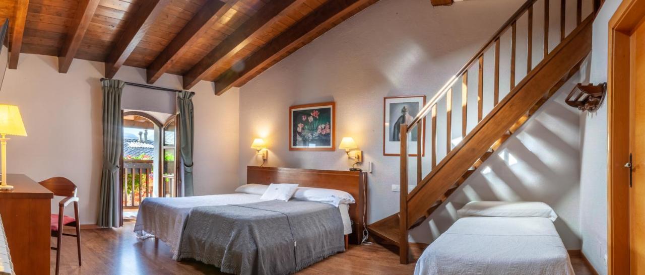 Hotel Fonda Merce Llivia Bagian luar foto